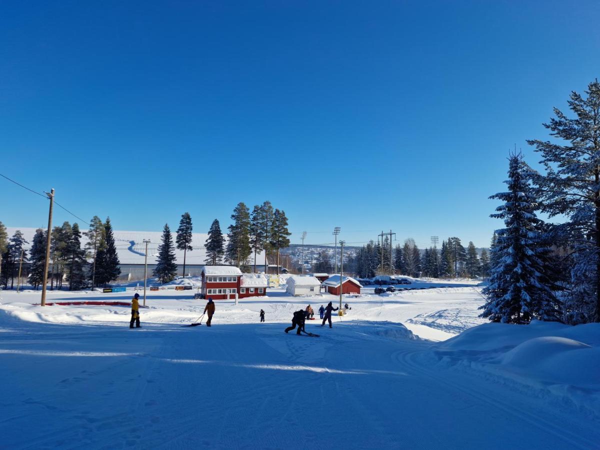 Badeland Gjestegard Raufoss Экстерьер фото